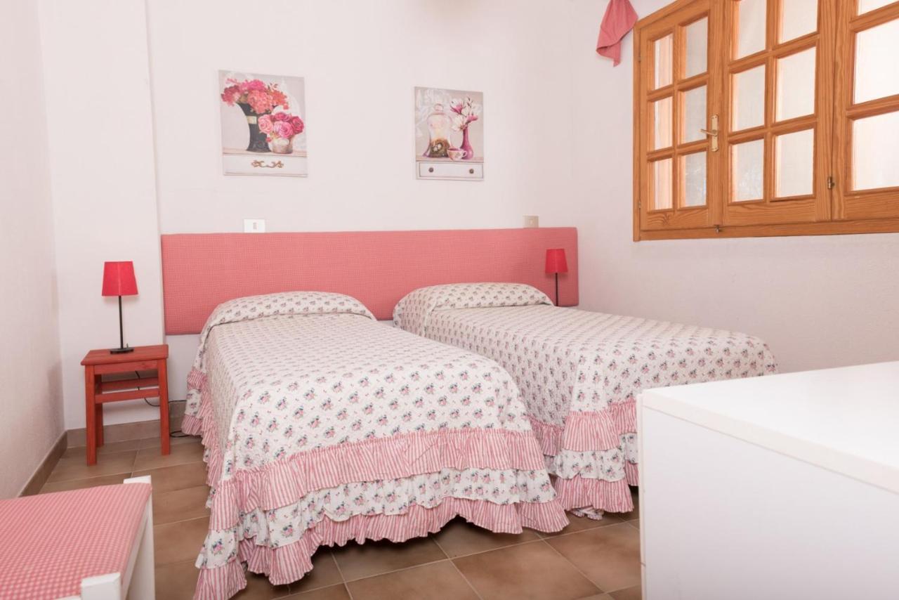 Dommos - Sunrise Apartments Cala Liberotto Kültér fotó